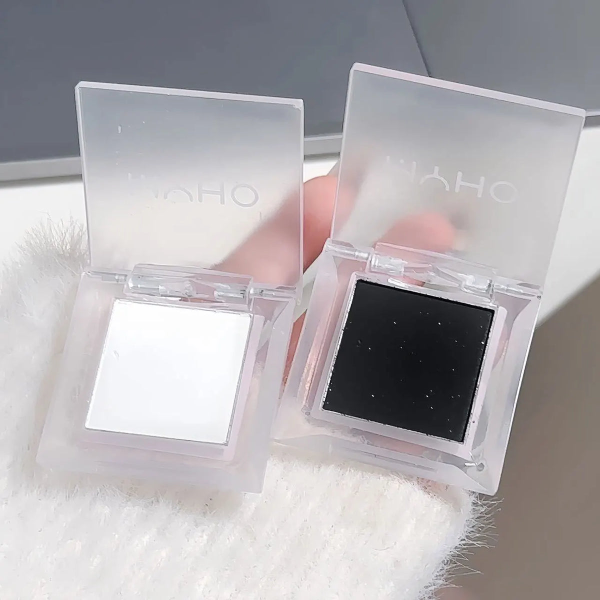 1Pcs Monochrome Matte Highlight Smoked Eye Shadow Plate Powder Is Delicate and Durable, Naturally Brightening Dopamine Eye Shado
