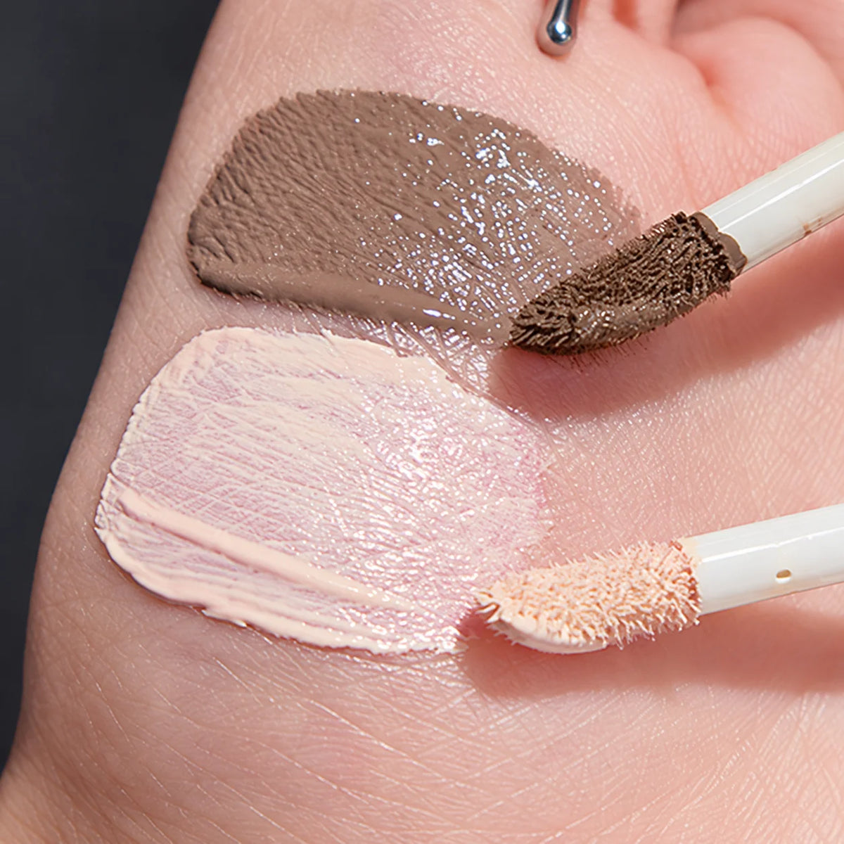 Double-ended Liquid Contouring Highlighter And Shadower In One Create A Long-lasting Natural Contouring Stick