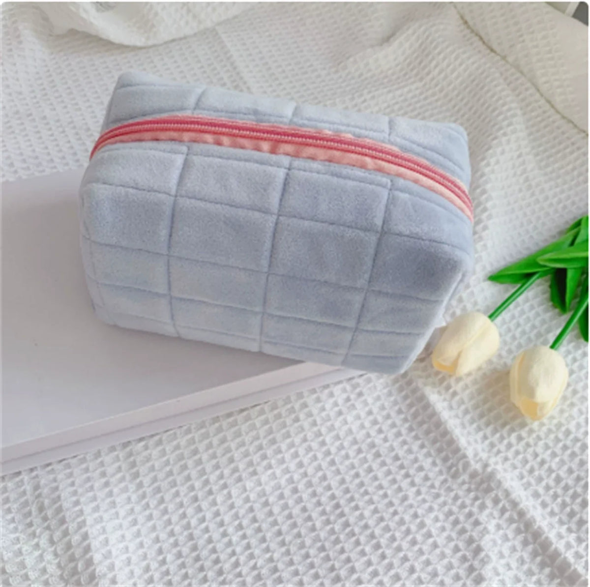 HOMEFISH Stylish Large‑Capacity Pillow‑Shaped Storage Bag, Portable Multifunctional Cosmetic & Pen Pouch For Women Daily Carry