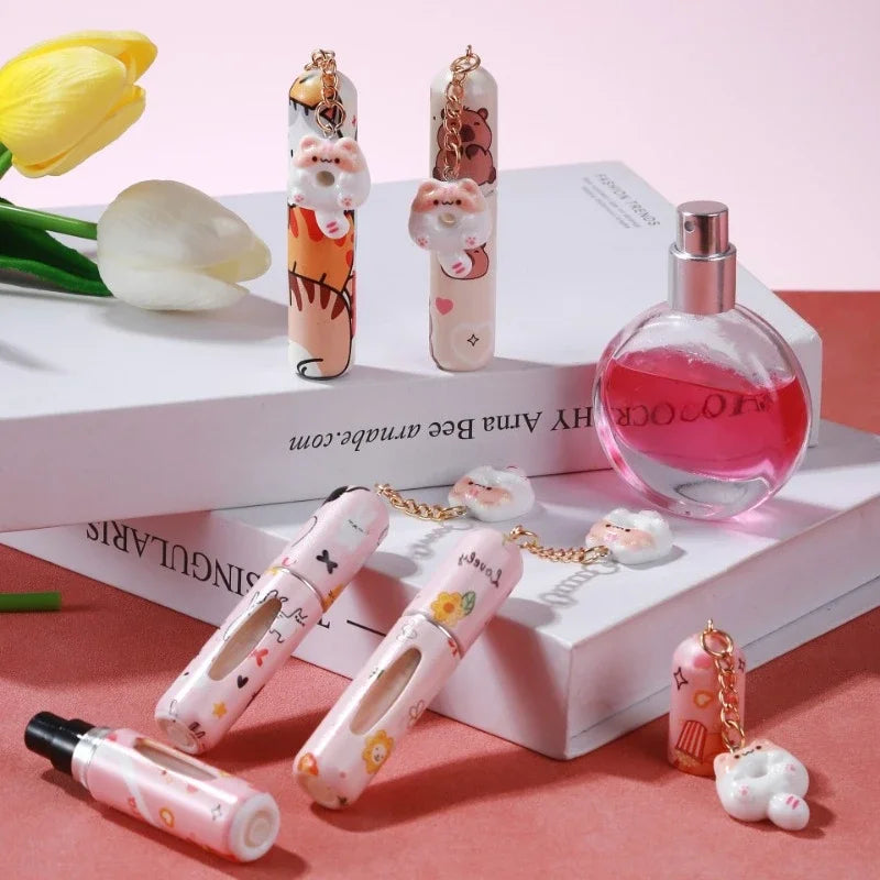 New 5ml Refillable Spray Bottle Mini Flower Pattern Refillable Perfume Bottle with Pendant Empty Cosmetic Containers Cute