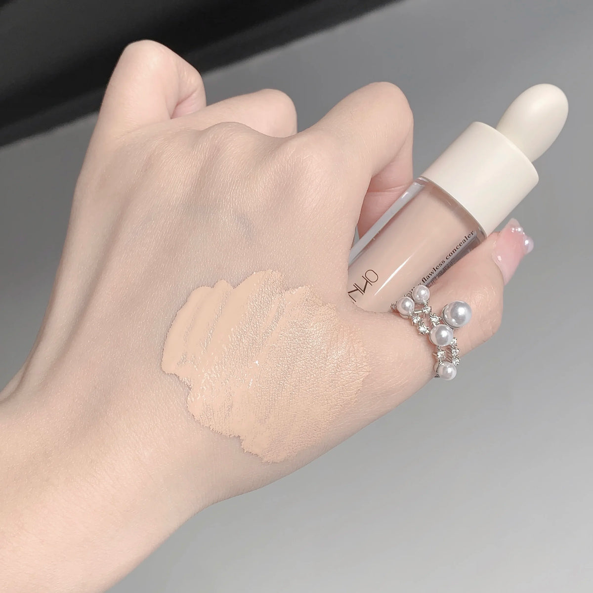 3 Colors Silky Concealer Cover Acne Marks Spots Dark Eye Circles Face Brightening Skin Whitening Concealer