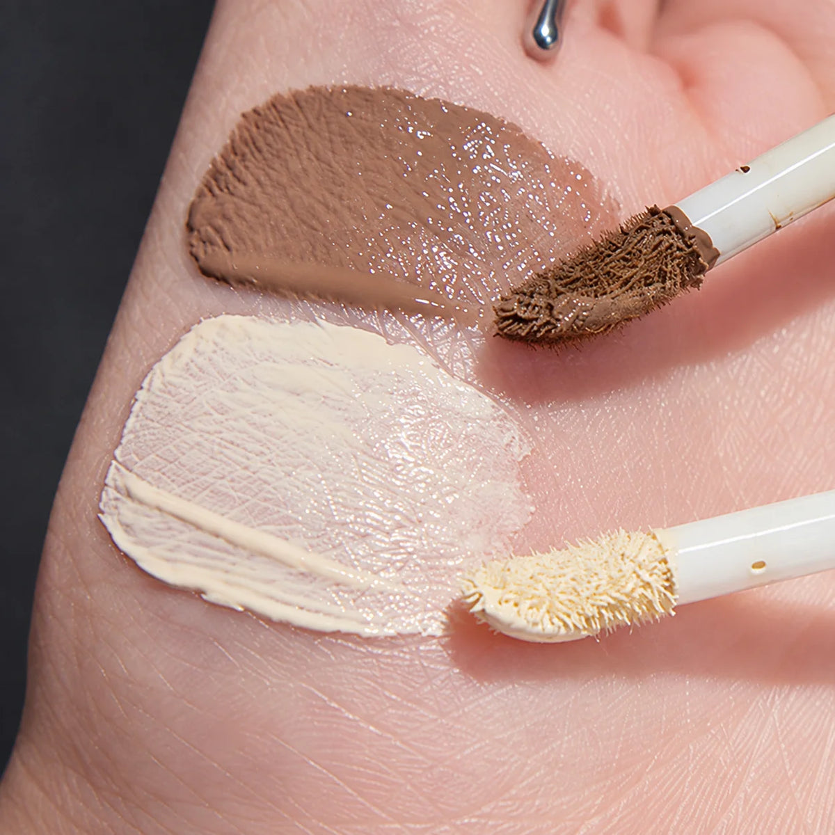 Double-ended Liquid Contouring Highlighter And Shadower In One Create A Long-lasting Natural Contouring Stick