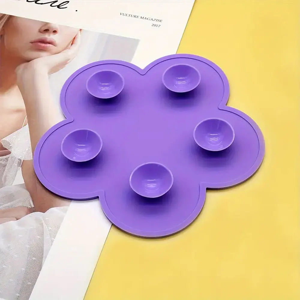 1Pcs Silicone Makeup Brush Cleaning Mat, Flower Shape Makeup Brush Cleaner Pad, Portable Makeup Brush Cleaner With Suction Cup