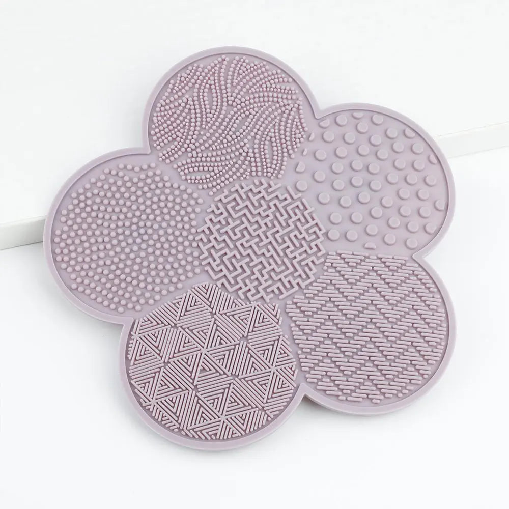 1Pcs Silicone Makeup Brush Cleaning Mat, Flower Shape Makeup Brush Cleaner Pad, Portable Makeup Brush Cleaner With Suction Cup