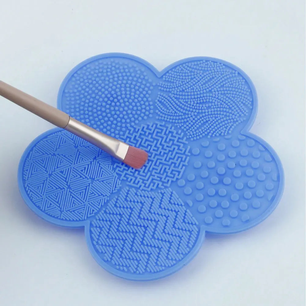 1Pcs Silicone Makeup Brush Cleaning Mat, Flower Shape Makeup Brush Cleaner Pad, Portable Makeup Brush Cleaner With Suction Cup
