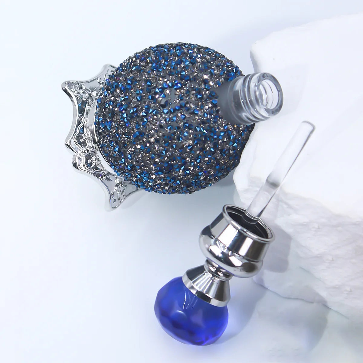 15ml Perfume Decanter Bottle,Luxuriou Perfume Bottle with Sparkling Rhinestone Decoration,Dropper Essential Oil Dispenser Bottle
