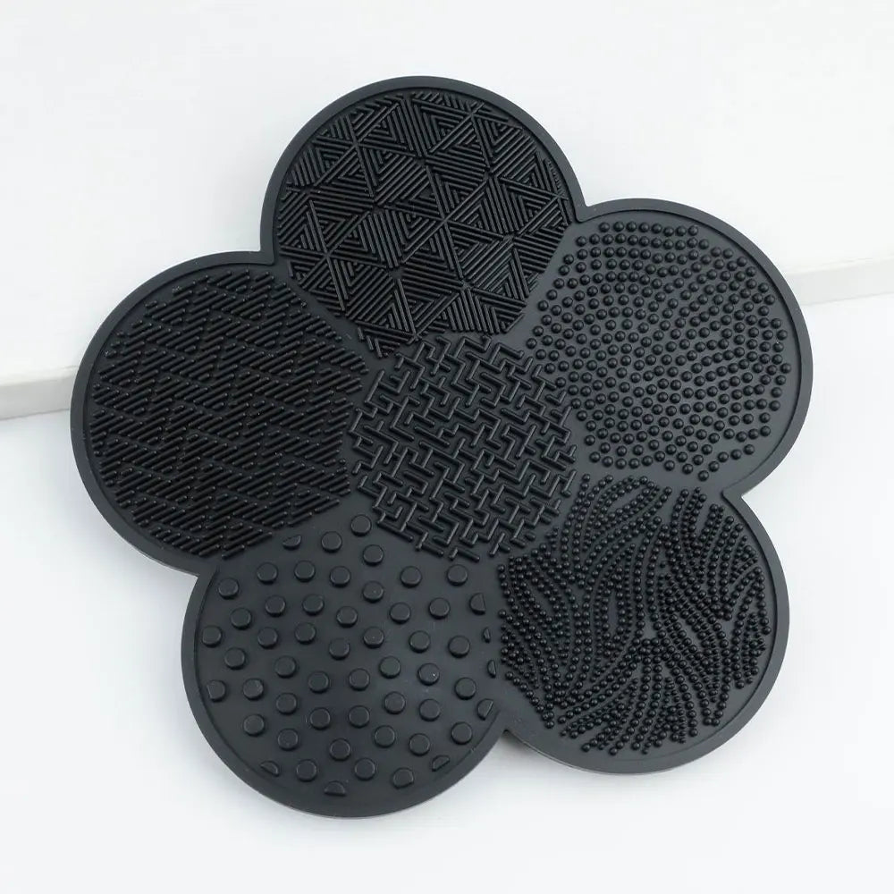 1Pcs Silicone Makeup Brush Cleaning Mat, Flower Shape Makeup Brush Cleaner Pad, Portable Makeup Brush Cleaner With Suction Cup