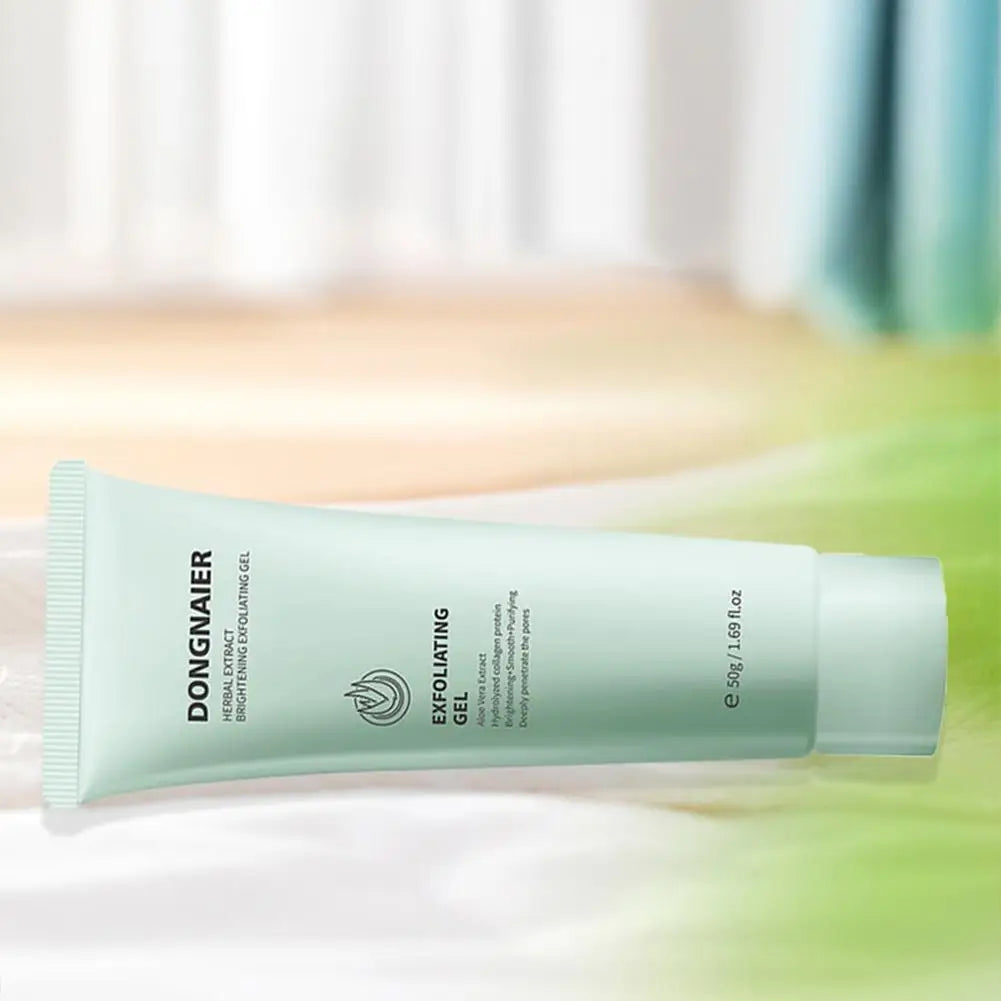 Herbal Exfoliating Gel for Deep Skin Cleansing Exfoliating, Moisturizes and Brightens Complexion Facial Care 50g 1pcs